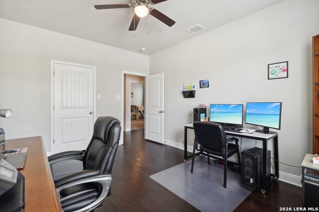 Image 28 of 62 For 13523 Bradford Glen