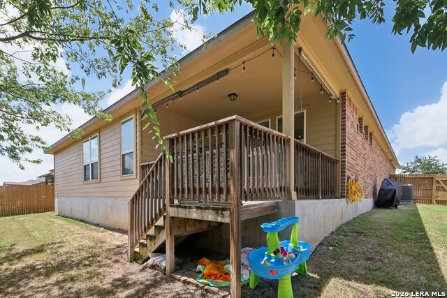 Image 40 of 62 For 13523 Bradford Glen