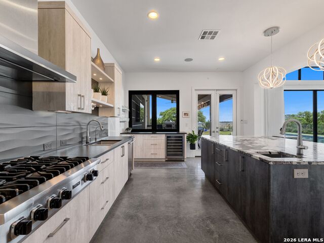 Image 17 of 68 For 10206 Nina Ridge