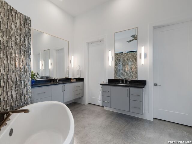 Image 20 of 68 For 10206 Nina Ridge