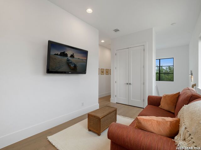 Image 31 of 68 For 10206 Nina Ridge