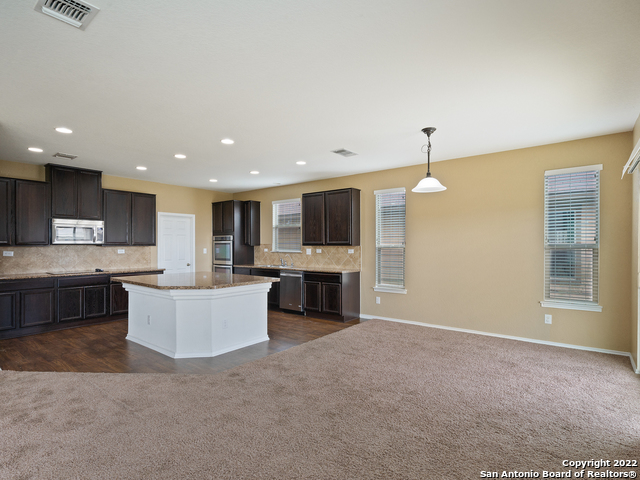 Listing photo id 13 for 127 Bass Ln  