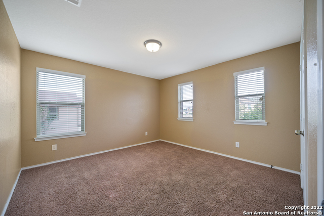Listing photo id 23 for 127 Bass Ln  