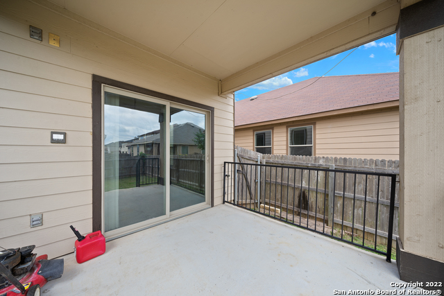 Listing photo id 27 for 127 Bass Ln  