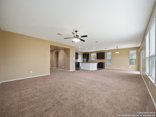 Listing photo id 5 for 127 Bass Ln  