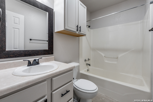 Image 13 of 19 For 2242 Eastman