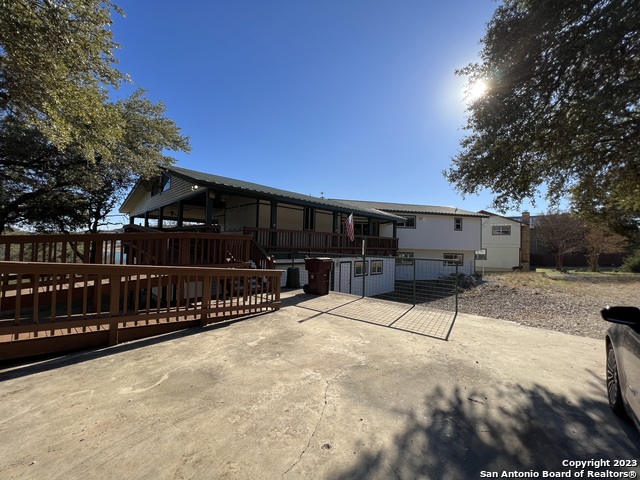 Image 8 of 51 For 119 Cedar Tree Ln