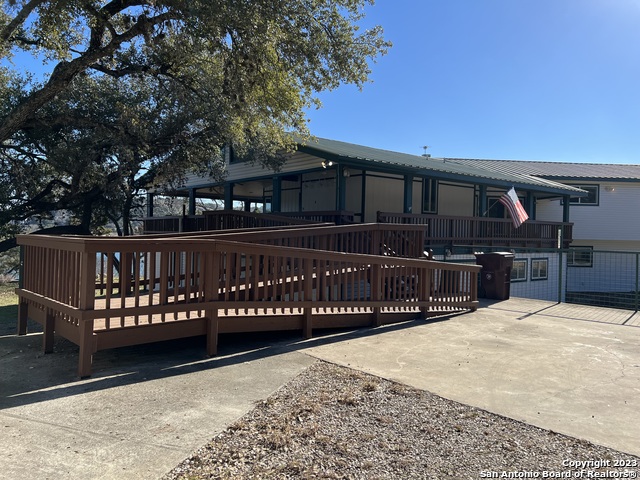 Image 9 of 51 For 119 Cedar Tree Ln