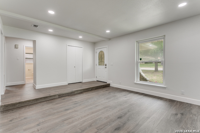 Image 20 of 49 For 1518 Deer Run St