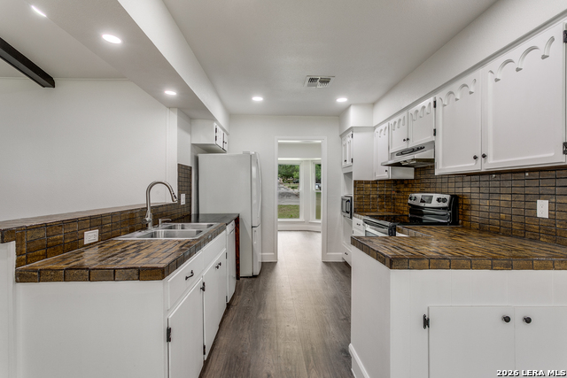 Image 31 of 49 For 1518 Deer Run St