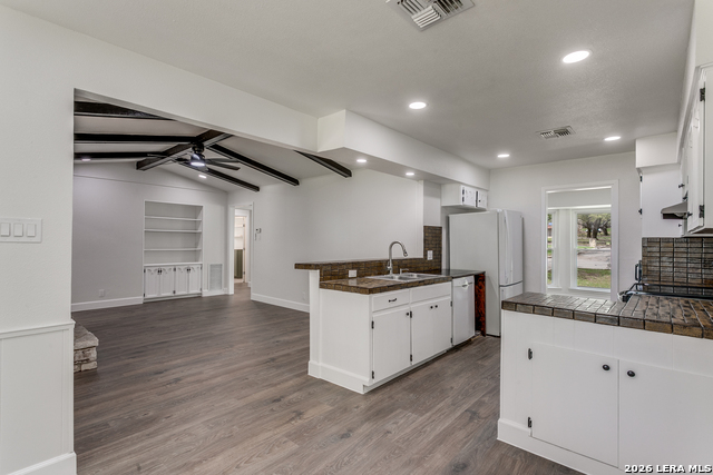 Image 32 of 49 For 1518 Deer Run St