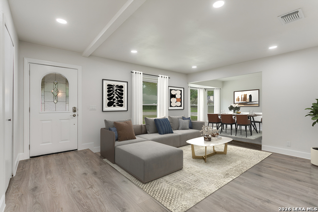 Image 6 of 49 For 1518 Deer Run St