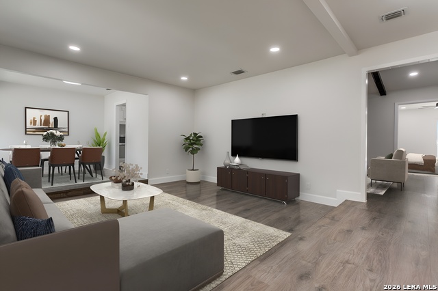 Image 7 of 49 For 1518 Deer Run St