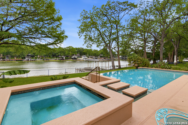 Details for 2065 Terminal Loop Rd, McQueeney, TX 78123