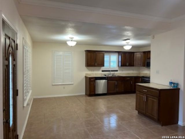 Image 3 of 6 For 4930 Bluff St