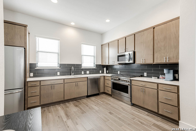 Image 16 of 40 For 144 Cherry St N