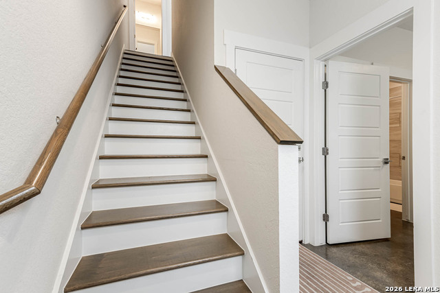 Image 9 of 40 For 144 Cherry St N