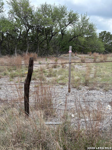 Image 12 of 26 For 1865 Stallion Springs Dr