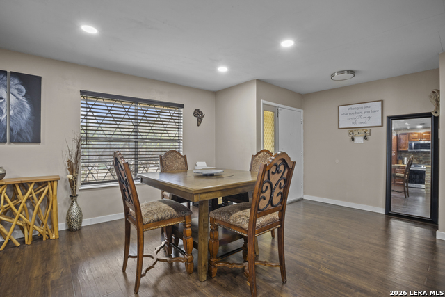 Image 15 of 34 For 5518 Merlin  