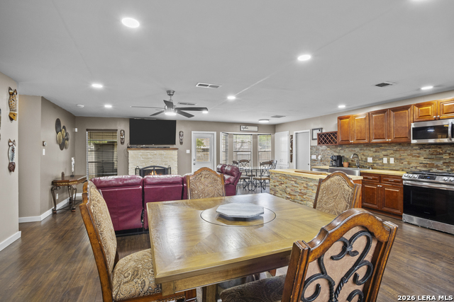 Image 16 of 34 For 5518 Merlin  