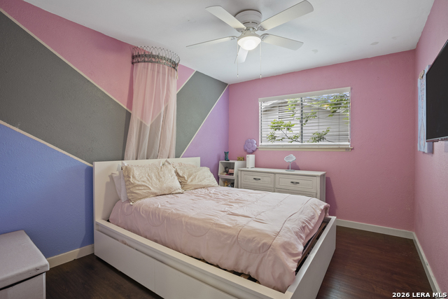 Image 28 of 34 For 5518 Merlin  