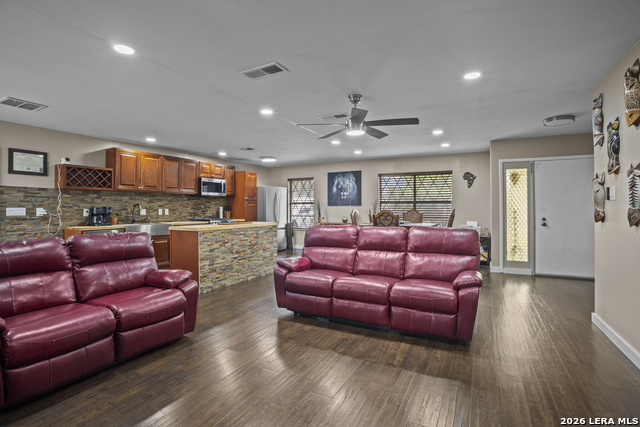 Image 5 of 34 For 5518 Merlin  