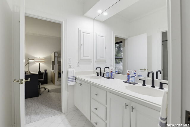 Image 20 of 42 For 2 Trophy Grn