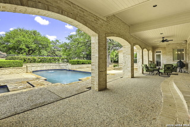 Image 23 of 42 For 2 Trophy Grn