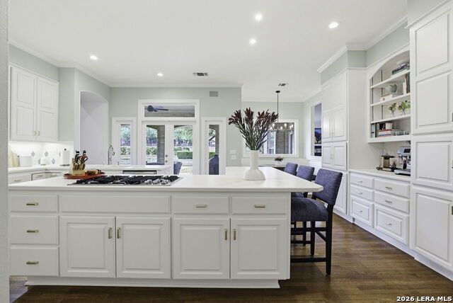 Image 27 of 42 For 2 Trophy Grn