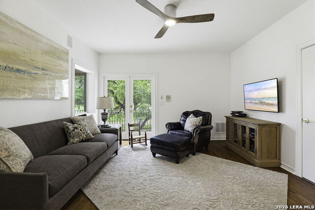 Image 30 of 42 For 2 Trophy Grn