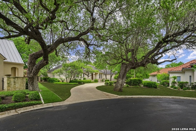 Image 37 of 42 For 2 Trophy Grn