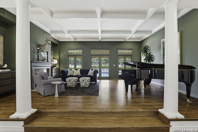 Image 8 of 42 For 2 Trophy Grn