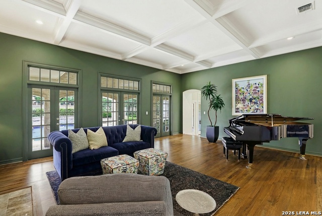 Image 9 of 42 For 2 Trophy Grn