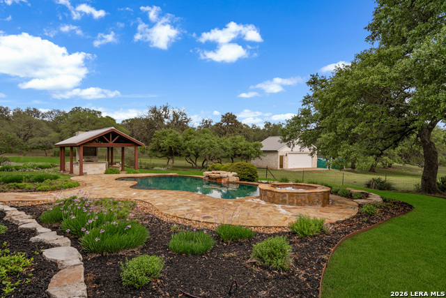 Image 11 of 65 For 204 Savannah Jon Blvd