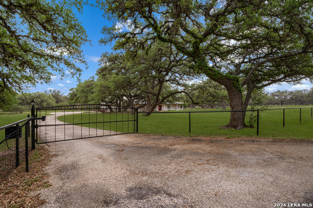 Image 2 of 65 For 204 Savannah Jon Blvd