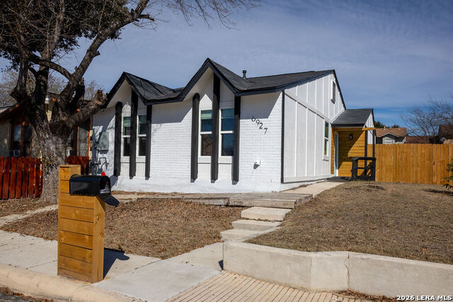 Details for 6927 Oldham Dr, San Antonio, TX 78239