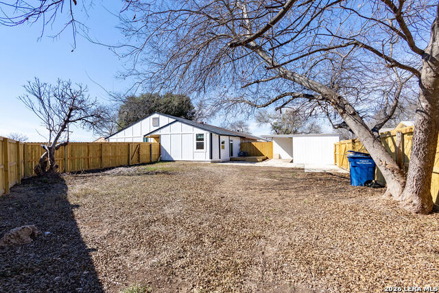 Image 22 of 28 For 6927 Oldham Dr