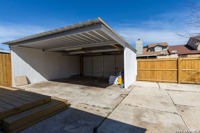 Image 26 of 28 For 6927 Oldham Dr