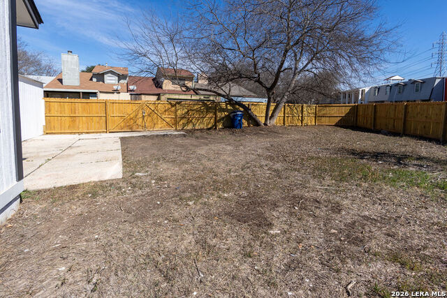 Image 27 of 28 For 6927 Oldham Dr