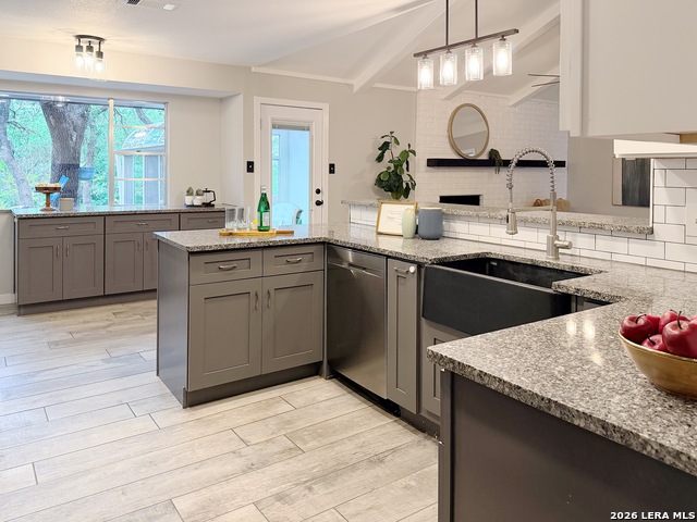 Image 13 of 34 For 3415 Hopecrest St