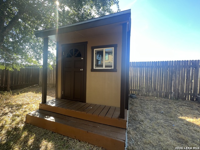 Image 24 of 27 For 655 Tom Kemp Dr