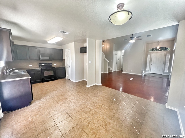 Image 4 of 27 For 655 Tom Kemp Dr