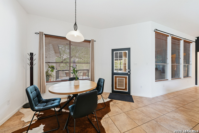 Image 16 of 49 For 142 Carriage Ct