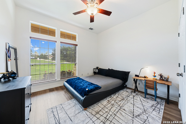 Image 22 of 49 For 142 Carriage Ct