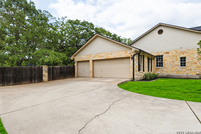 Image 37 of 49 For 142 Carriage Ct