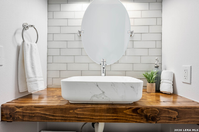 Image 17 of 35 For 519 Glenn Dr