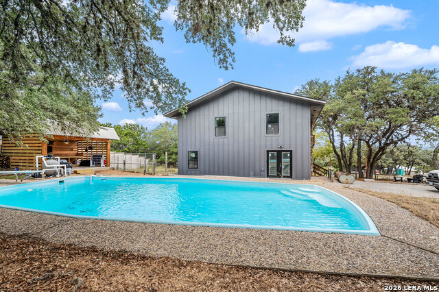 Image 29 of 35 For 519 Glenn Dr