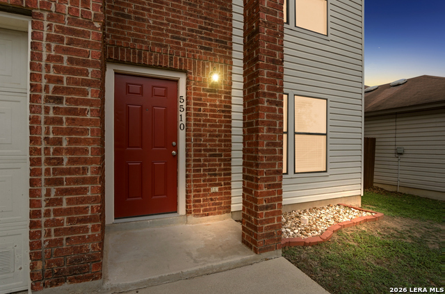 Image 5 of 31 For 5510 Camry Spgs