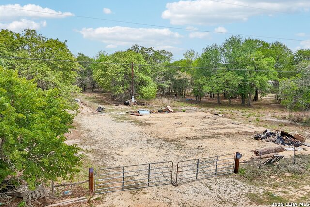 Image 16 of 17 For 2424 Hickory Forrest Dr