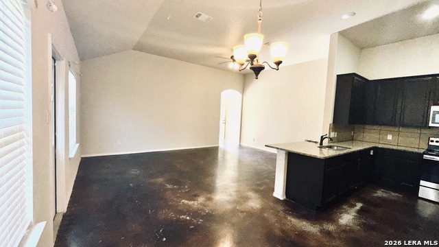 Image 4 of 21 For 10115 Westover  101